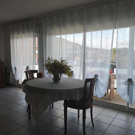 Ferienwohnung Douces Vacances Villelongue-dels-Monts Exterior foto